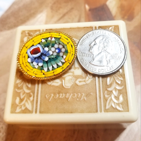 Vintage Micro Mosaic Tile Floral Brooch - Picture 6 of 6